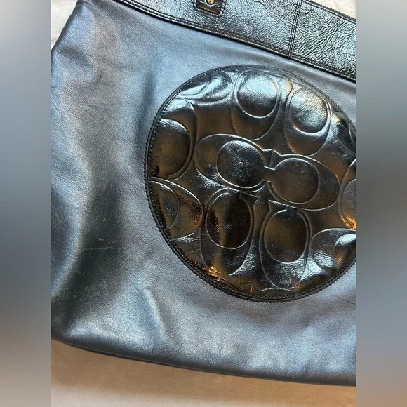 Coach Black Leather Tote Bag Signature Embossed Patch Zip Top Shoulder Purse - Picture 2 of 7